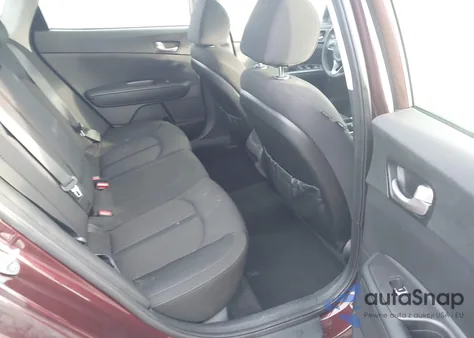 2017 Kia Optima Lx z USA, uszkodzony, nr VIN 5XXGT4L32HG153038